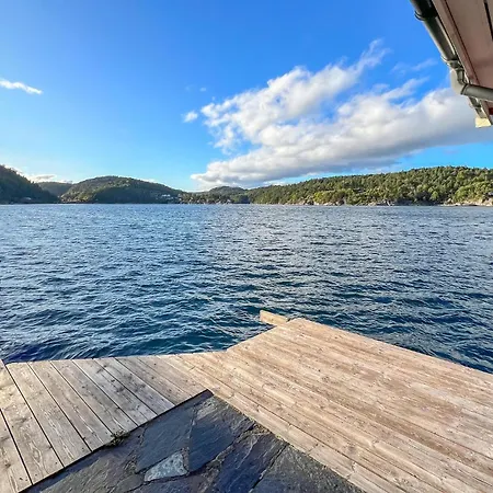 3 Bedroom Cozy In Holiday home